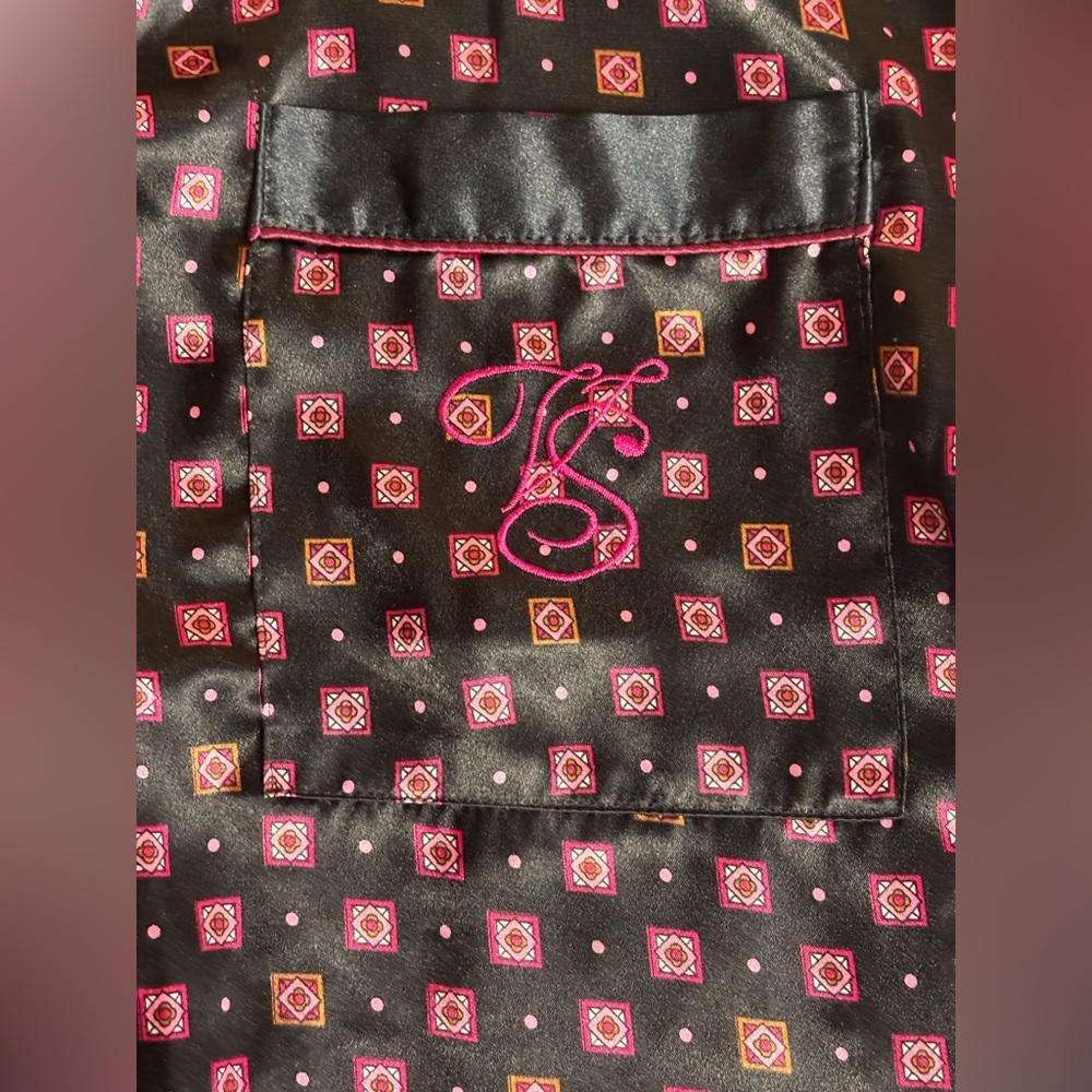 Vintage Victoria's Secret Satin Nightgown Sleep Shirt with Crest Pocket - Picture 4 of 6